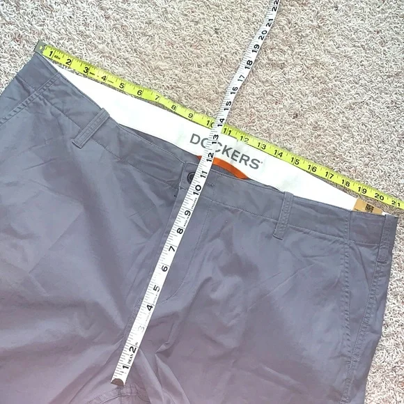 NEW⭐️DOCKERS⚓️Cargo Pants 42 X 32 Gray😎 - Picture 6 of 13